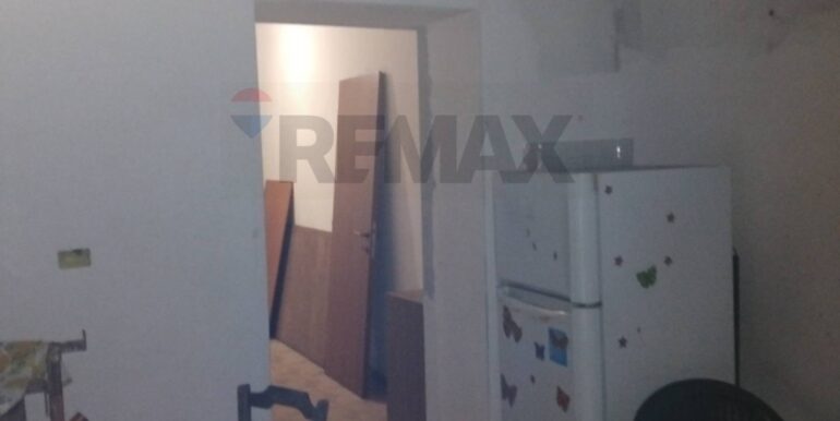 20251026122102-995352-33