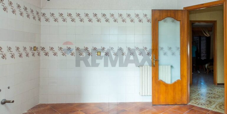 20251026181028-966487-15