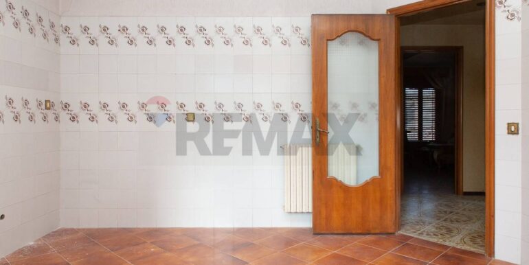 20251026181033-966487-17