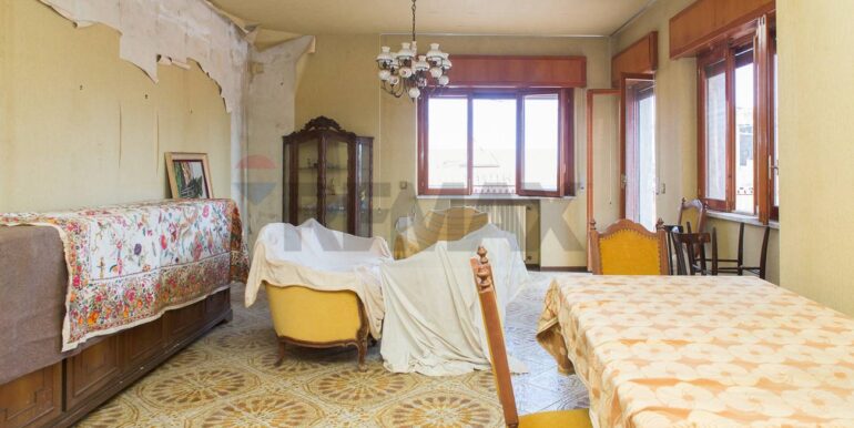 20251026181047-966487-22