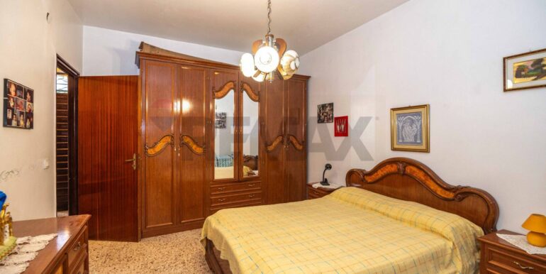 20251026215726-987093-14