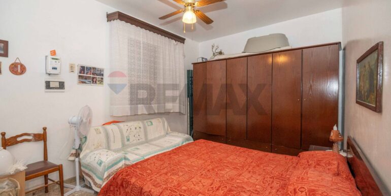 20251026215730-987093-15