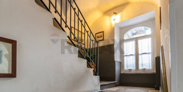 20251026231732-995702-9