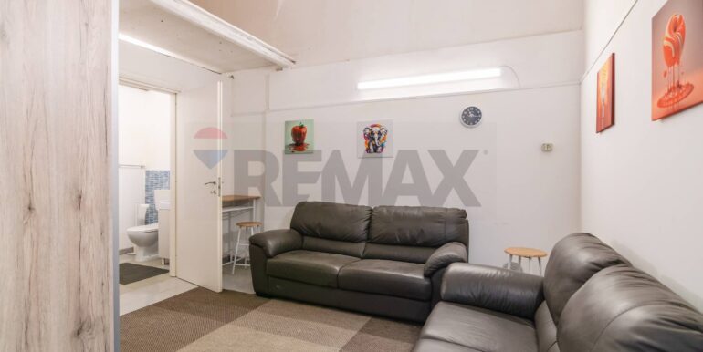 20251026231735-995702-10