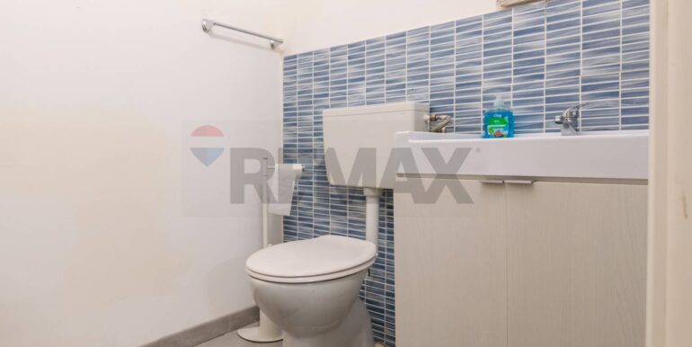 20251026231744-995702-13