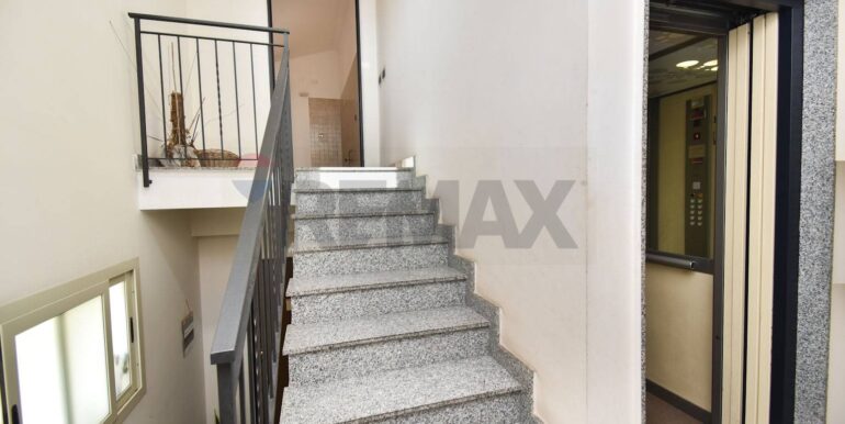 20251027123549-996236-7