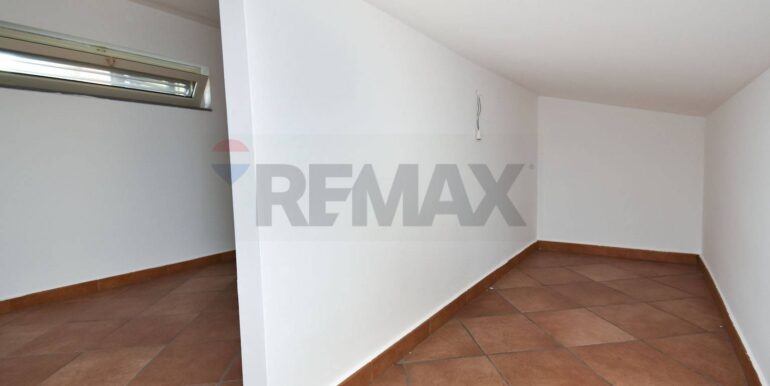 20251027123604-996236-15