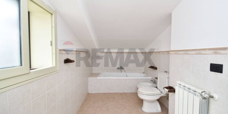 20251027123611-996236-19