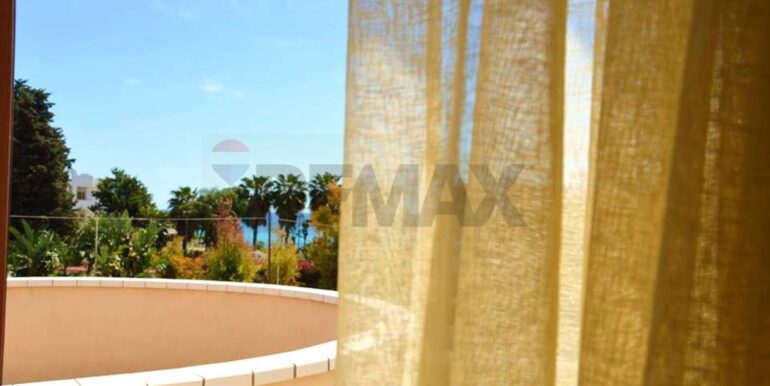 20251027124201-996264-4