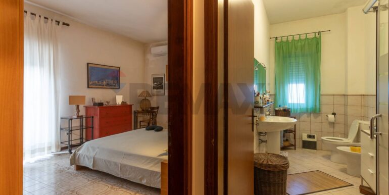 20251027161759-994663-2