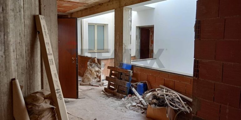 2025102793825-996008-6