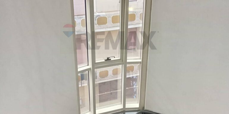 2025102793828-996008-8