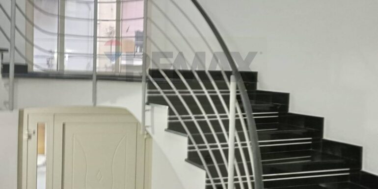 2025102793853-996008-22