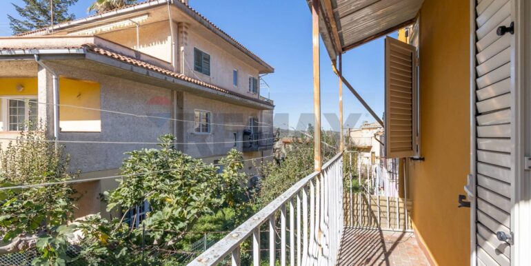 20251028163322-994484-8