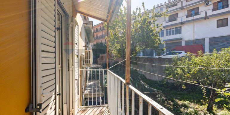 20251028163348-994484-11