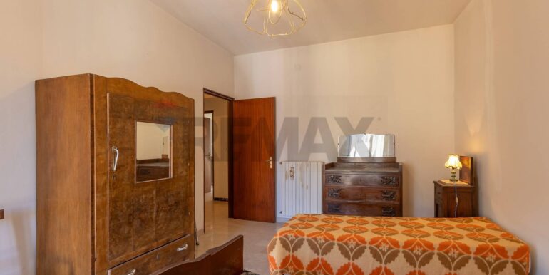 20251028163408-994484-15