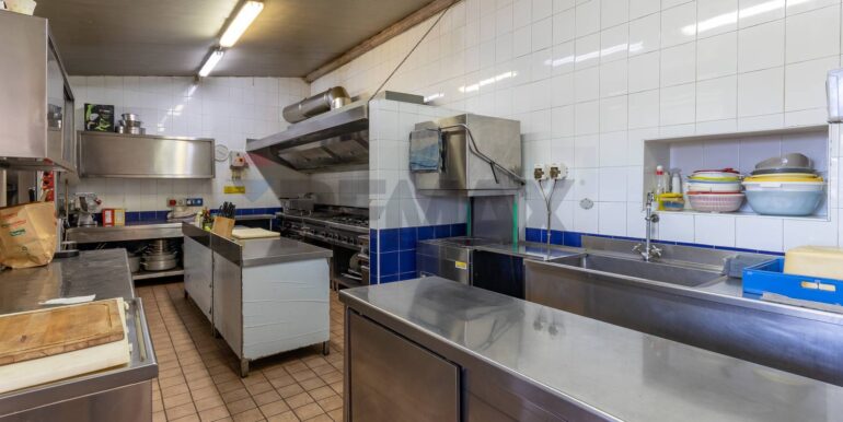 20251028171411-994140-13