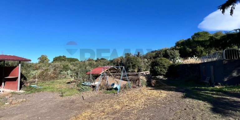 20251028175559-996791-4