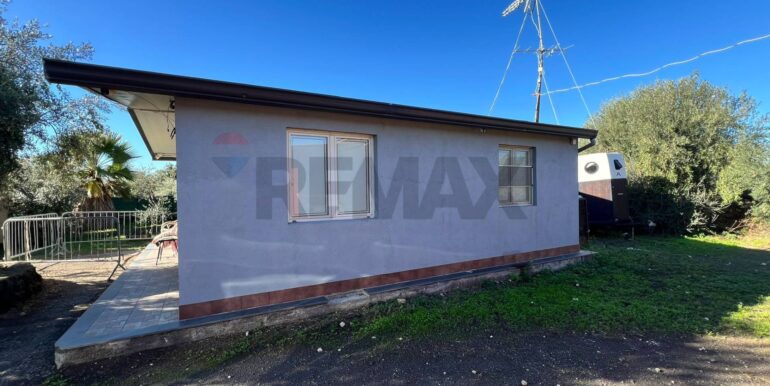 20251028175729-996791-21