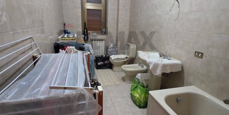 20251028181943-994468-10