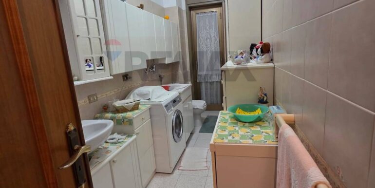 20251028181953-994468-12