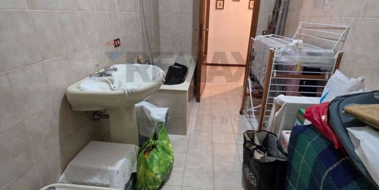 20251028181959-994468-13