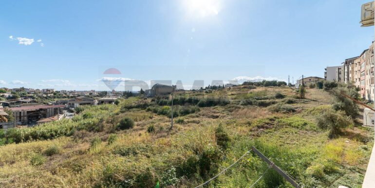 20251029102611-996793-14