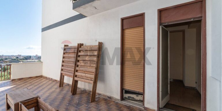 20251029102617-996793-16