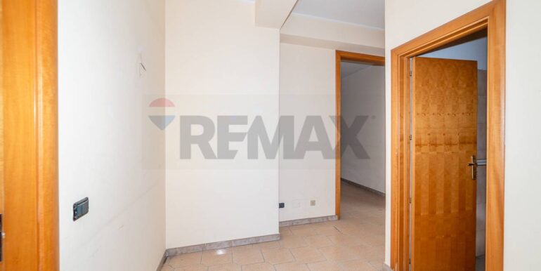 20251029102622-996793-18