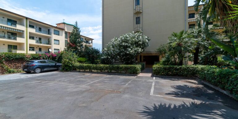 20251029105357-996877-0