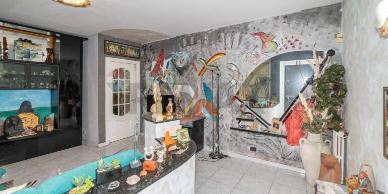 20251029105358-996877-3