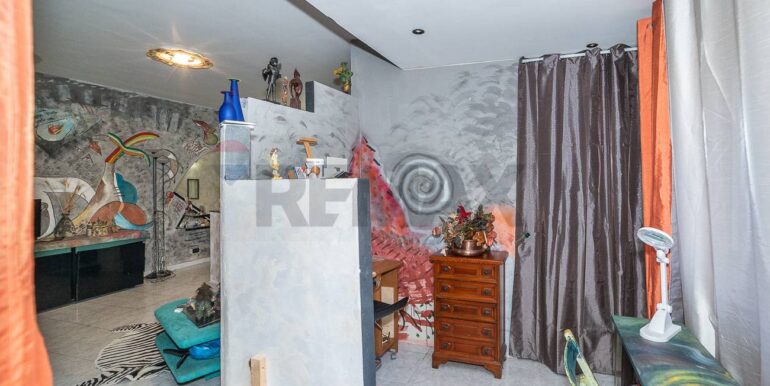 20251029105358-996877-7