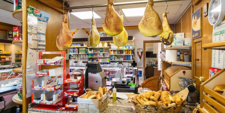 20251029111000-996888-12