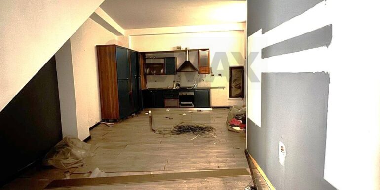 20251029111802-996878-1