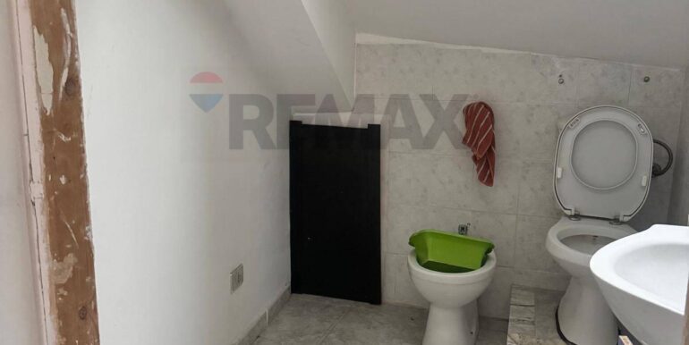 20251029111823-996878-10