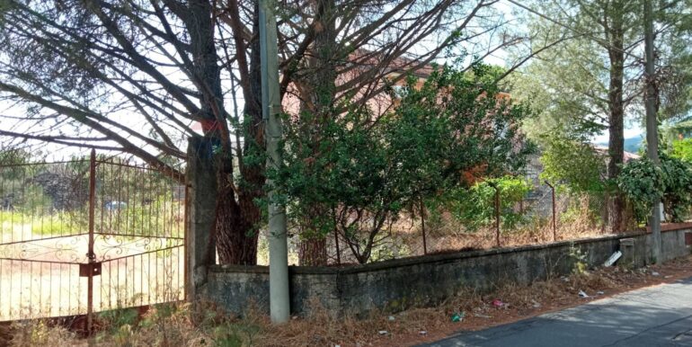 20251029120341-996910-7