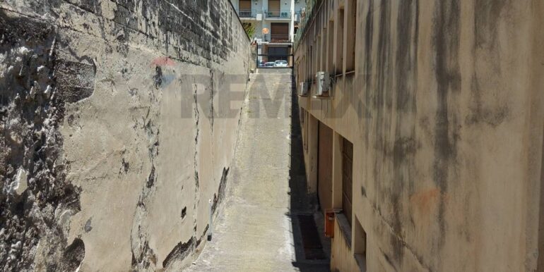 20251029183944-997095-3