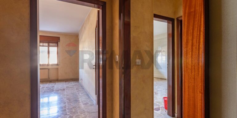 20251029184106-974888-13