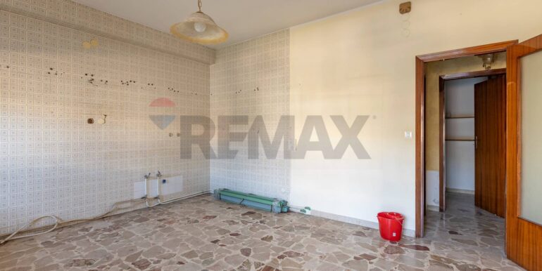 20251029184120-974888-19