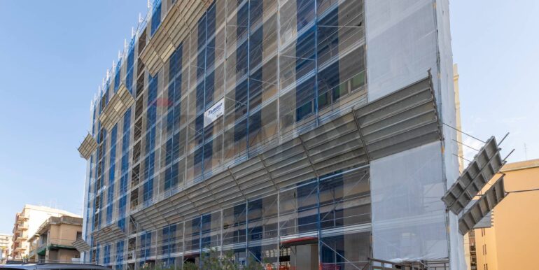 20251029184158-974888-34