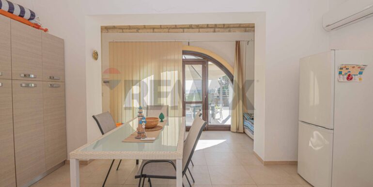 20251030115628-997231-6