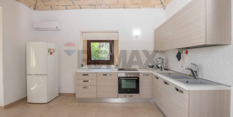 20251030120010-997231-8