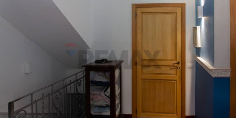 20251030135050-997259-12