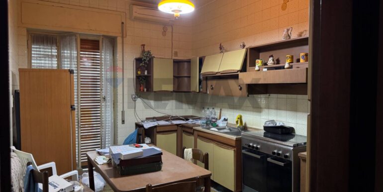 20251030161501-995319-7