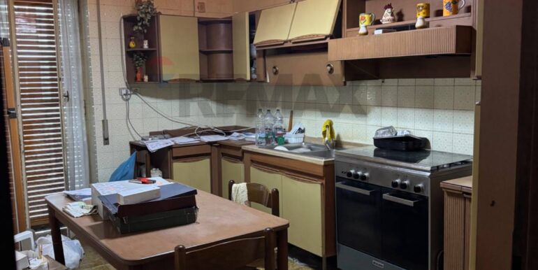 20251030161504-995319-8