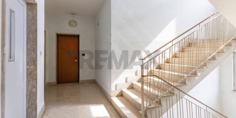 20251030182211-997335-2