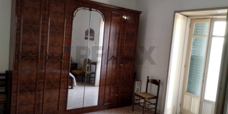 20251031111555-997442-3