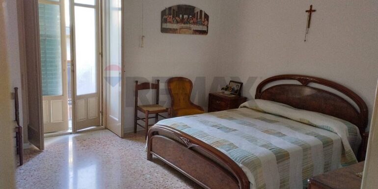 20251031111603-997442-6