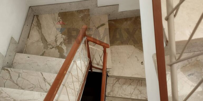 20251031111619-997442-12