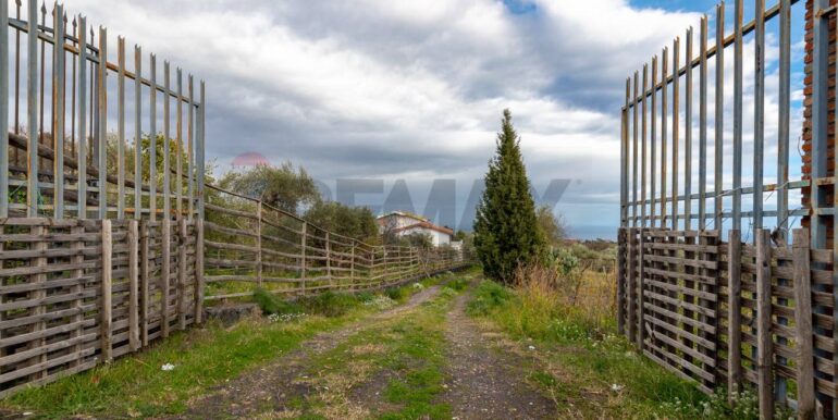 20251031120417-997476-4